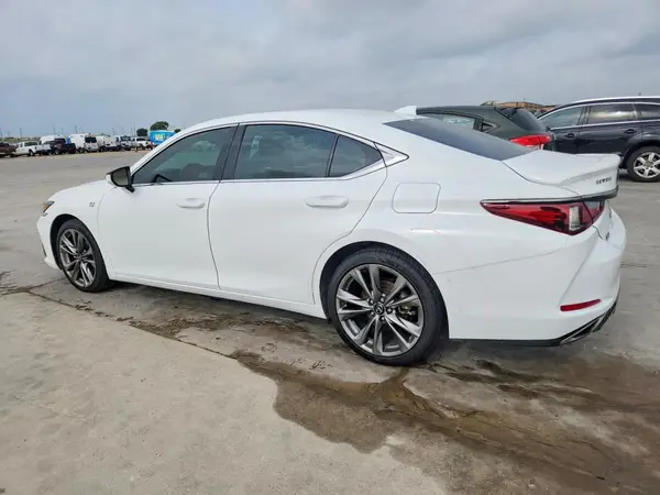 58ABZ1B1XKU006916 2019 LEXUS ES - Image 2