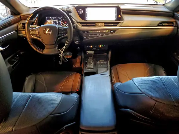 58ABZ1B1XKU009511 2019 LEXUS ES - Image 8