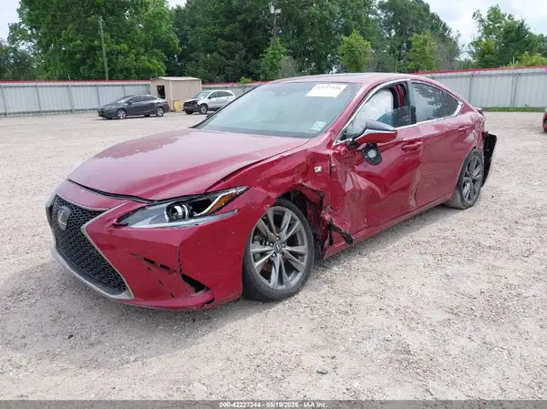 58ABZ1B1XKU019214 2019 LEXUS ES - Image 2