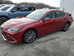58ABZ1B1XKU024073 2019 LEXUS ES