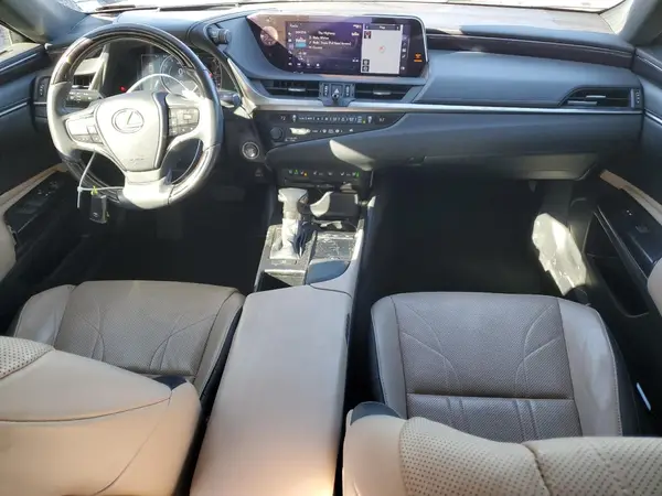 58ABZ1B1XKU030391 2019 LEXUS ES - Image 8