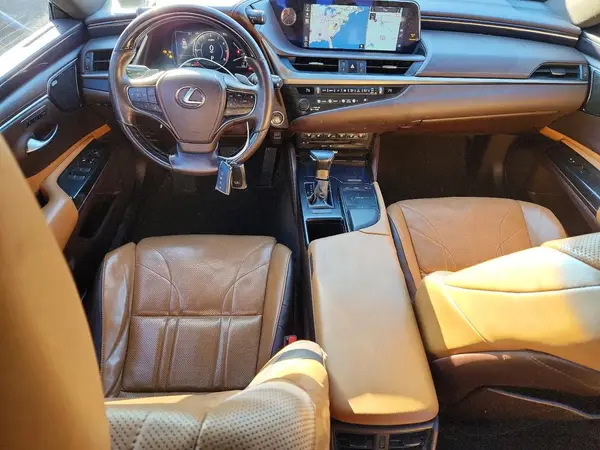 58ABZ1B1XKU030617 2019 LEXUS ES - Image 8