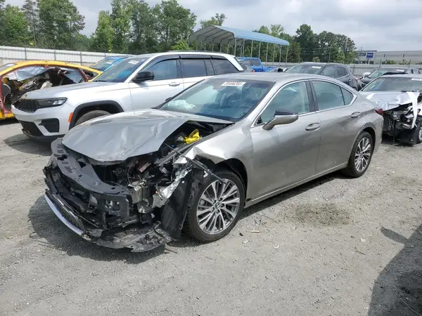 58ABZ1B1XKU032447 2019 LEXUS ES - Image 1