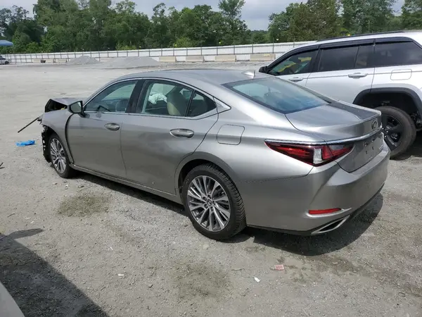 58ABZ1B1XKU032447 2019 LEXUS ES - Image 2