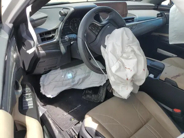 58ABZ1B1XKU034621 2019 LEXUS ES - Image 8