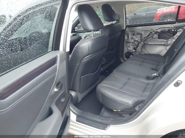 58ABZ1B1XKU036403 2019 LEXUS ES - Image 8