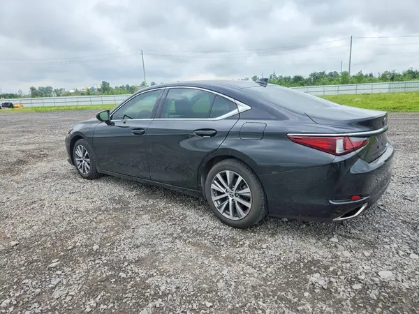 58ABZ1B1XKU037633 2019 LEXUS ES - Image 2