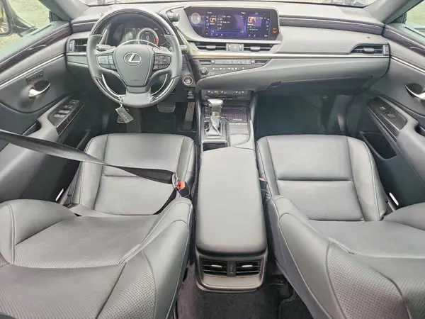 58ABZ1B1XKU037633 2019 LEXUS ES - Image 8