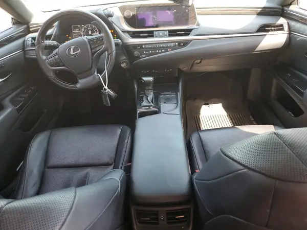 58ABZ1B1XKU041651 2019 LEXUS ES - Image 8