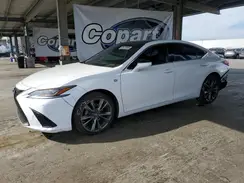 58ABZ1B1XKU042296 2019 LEXUS ES