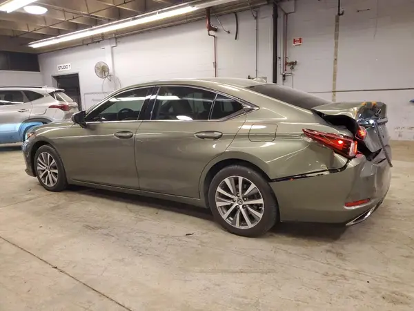 58ABZ1B1XKU044498 2019 LEXUS ES - Image 2
