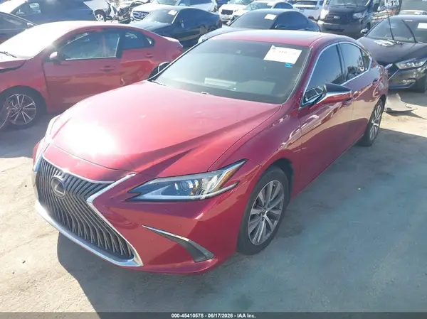 58ABZ1B1XKU045473 2019 LEXUS ES - Image 2