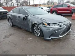 58ABZ1B1XKU049104 2019 LEXUS ES
