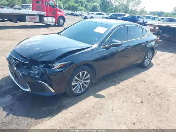 58AC11D1XMU001601 2021 LEXUS ES - Image 2