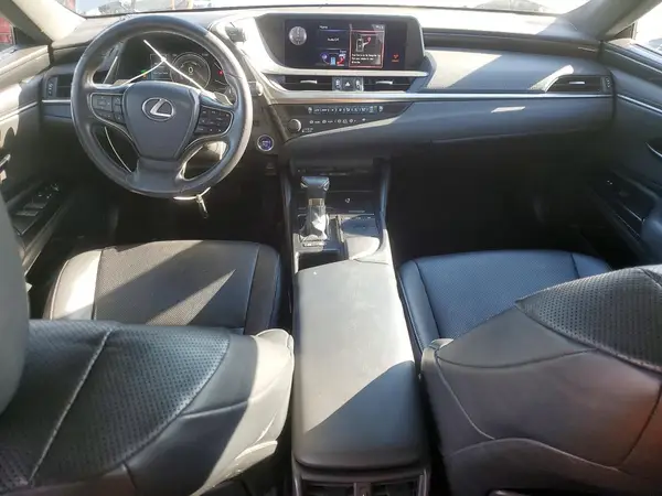 58AC21B10LU008748 2020 LEXUS ES - Image 8