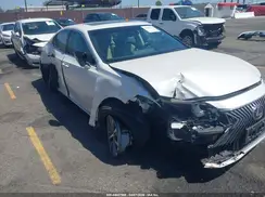58AC21B13LU006122 2020 LEXUS ES