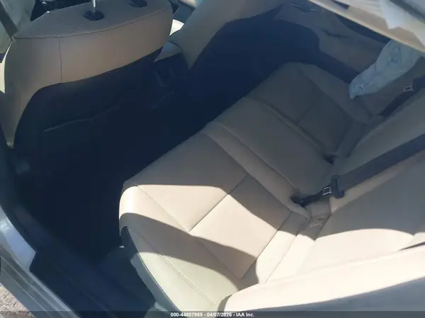 58AC21B13LU006122 2020 LEXUS ES - Image 8