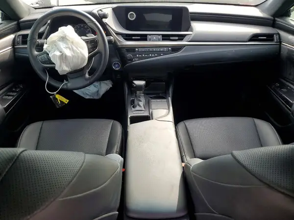 58AC21B18LU007833 2020 LEXUS ES - Image 8