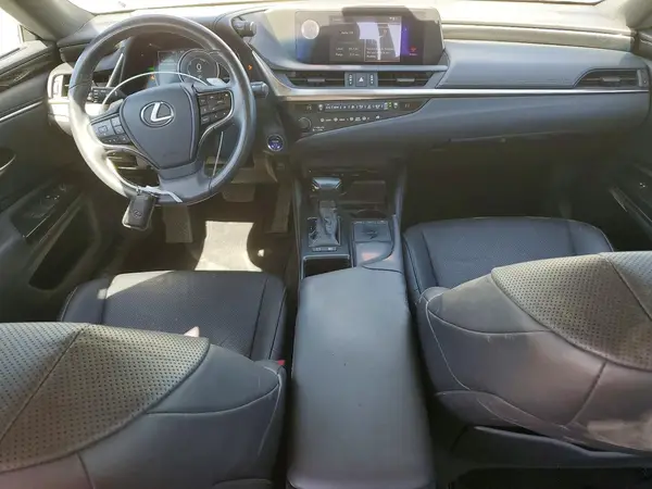 58AC21B18LU008450 2020 LEXUS ES - Image 8