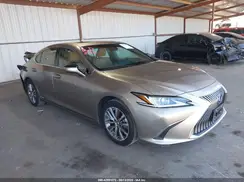 58ACA1C11MU011838 2021 LEXUS ES