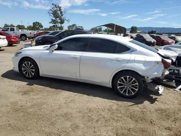 58ACA1C11NU013512 2022 LEXUS ES - Image 2