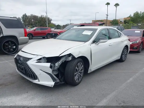 58ACA1C12NU023563 2022 LEXUS ES - Image 2