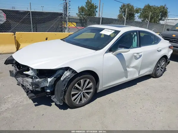 58ACA1C13MU003580 2021 LEXUS ES - Image 2