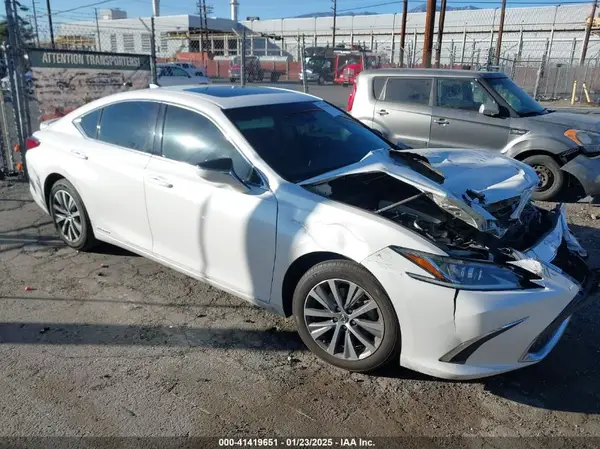 58ACA1C13MU005572 2021 LEXUS ES - Image 1