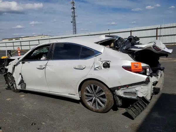 58ACA1C13MU011467 2021 LEXUS ES - Image 2