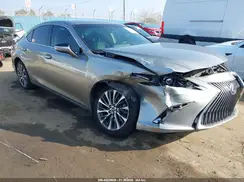 58ACA1C14MU010098 2021 LEXUS ES