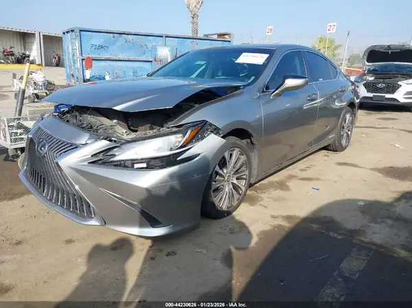 58ACA1C14MU010098 2021 LEXUS ES - Image 2