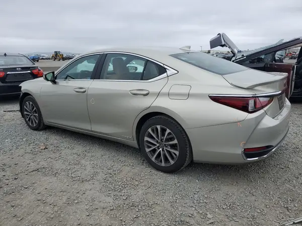 58ACA1C14NU025797 2022 LEXUS ES - Image 2