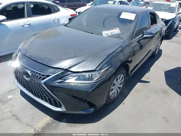 58ACA1C15MU010157 2021 LEXUS ES - Image 2