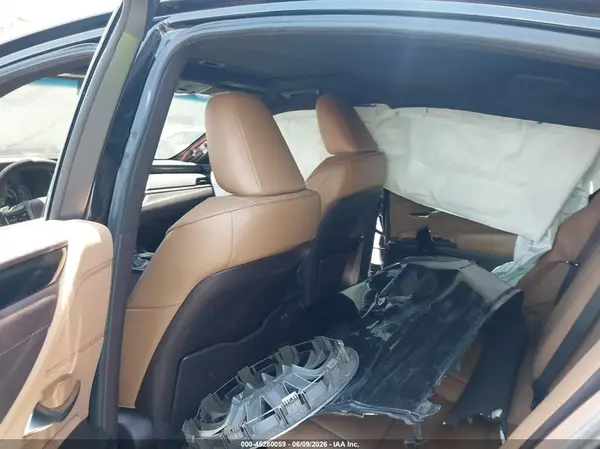 58ACA1C15MU010157 2021 LEXUS ES - Image 8