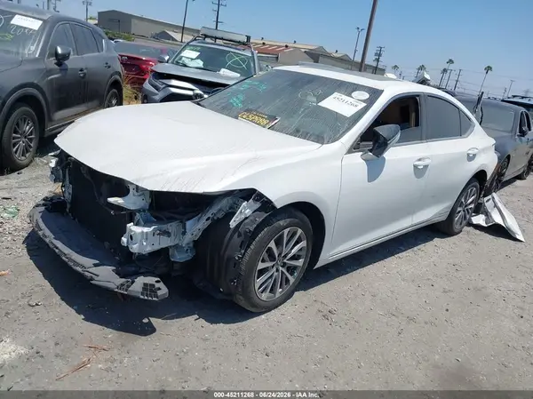 58ACA1C15NU014419 2022 LEXUS ES - Image 2
