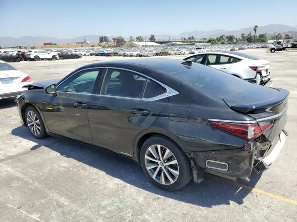 58ACA1C1XMU001101 2021 LEXUS ES - Image 2