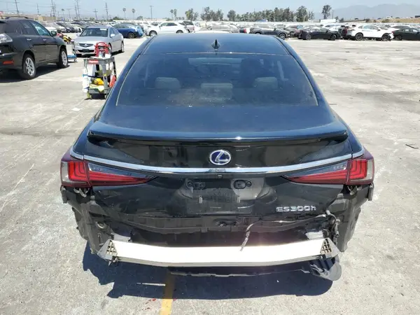 2021 LEXUS ES auction photo 6