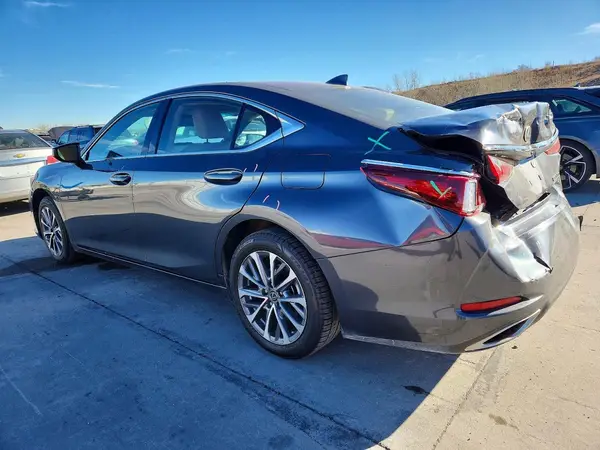 58ACZ1B10SU191577 2025 LEXUS ES - Image 2