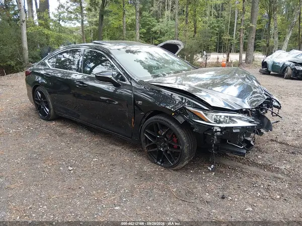 58ACZ1B11LU077931 2020 LEXUS ES - Image 1