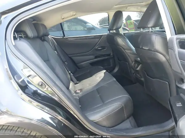 58ACZ1B11NU120506 2022 LEXUS ES - Image 8