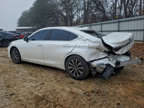 58ACZ1B12MU098577 2021 LEXUS ES - Image 2