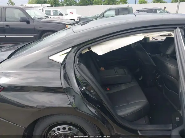 58ACZ1B12MU107181 2021 LEXUS ES - Image 8