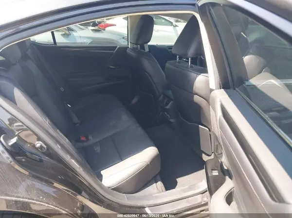 58ACZ1B12RU174189 2024 LEXUS ES - Image 8