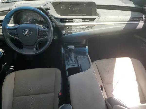 58ACZ1B13MU086261 2021 LEXUS ES - Image 8