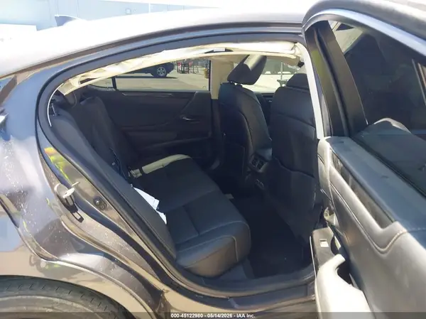 58ACZ1B13PU141649 2023 LEXUS ES - Image 8