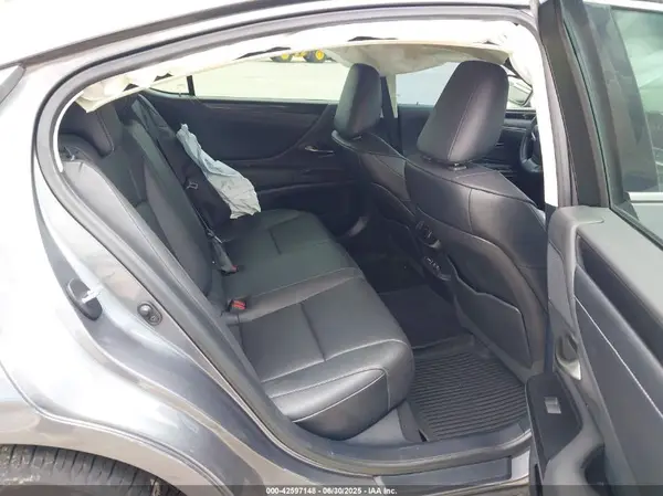 58ACZ1B14LU076952 2020 LEXUS ES - Image 8