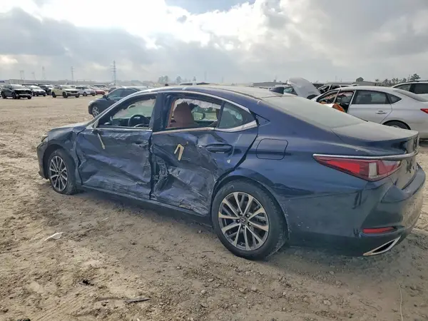 58ACZ1B14NU121861 2022 LEXUS ES - Image 2