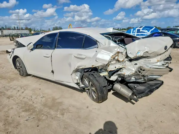 58ACZ1B15MU096922 2021 LEXUS ES - Image 2