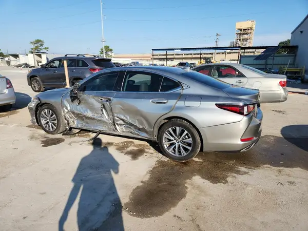 58ACZ1B18LU063055 2020 LEXUS ES - Image 2