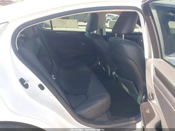 58ACZ1B18LU065792 2020 LEXUS ES - Image 8
